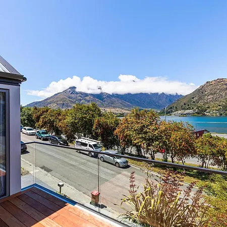Lovely Marina Views And Sunny Balcony Queenstown Exterior photo