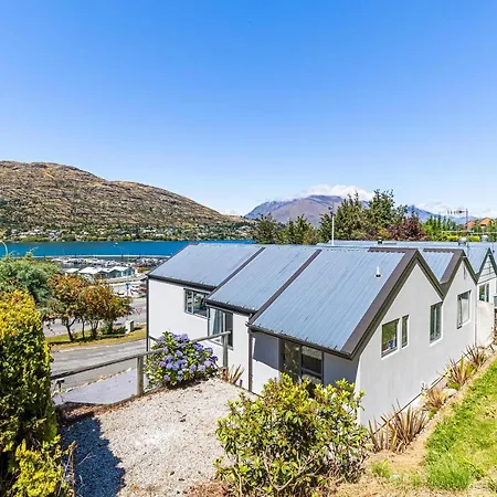 Lovely Marina Views And Sunny Balcony Queenstown Exterior photo