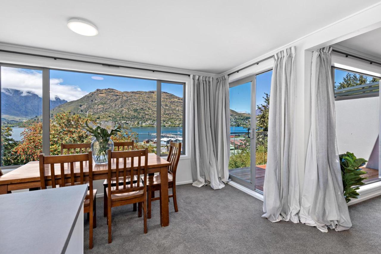 Lovely Marina Views And Sunny Balcony Holiday home
