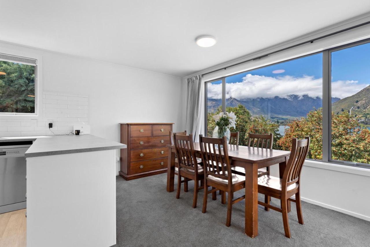 Holiday home Lovely Marina Views And Sunny Balcony Queenstown
